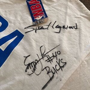 Spencer Haywood / Ervin Johnson Autographed Offivial NBA T-shirt